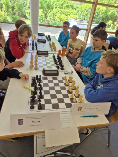 Rechts die Mannschaft des Alexander-von-Humboldt Gymnasiums Greifswald; Foto: Markus Uecker